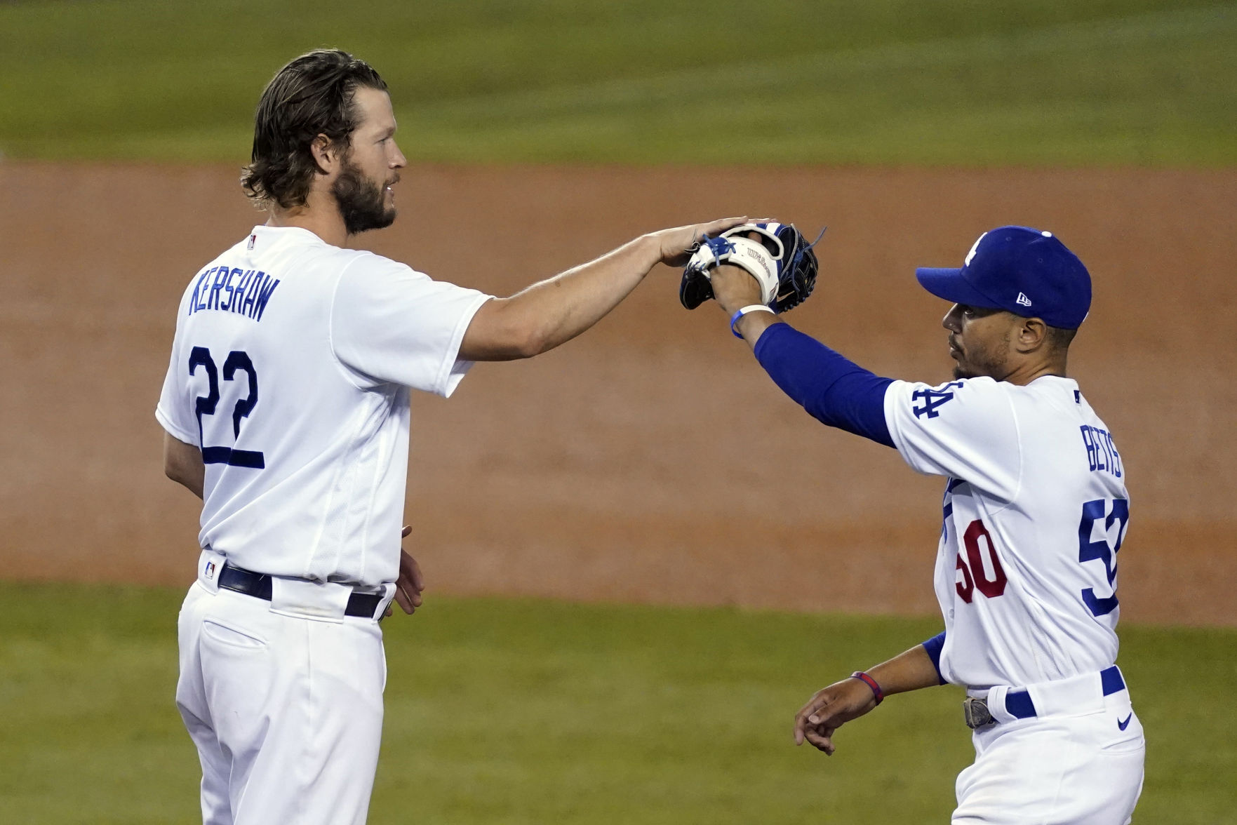 Dodgers 3, Brewers 0